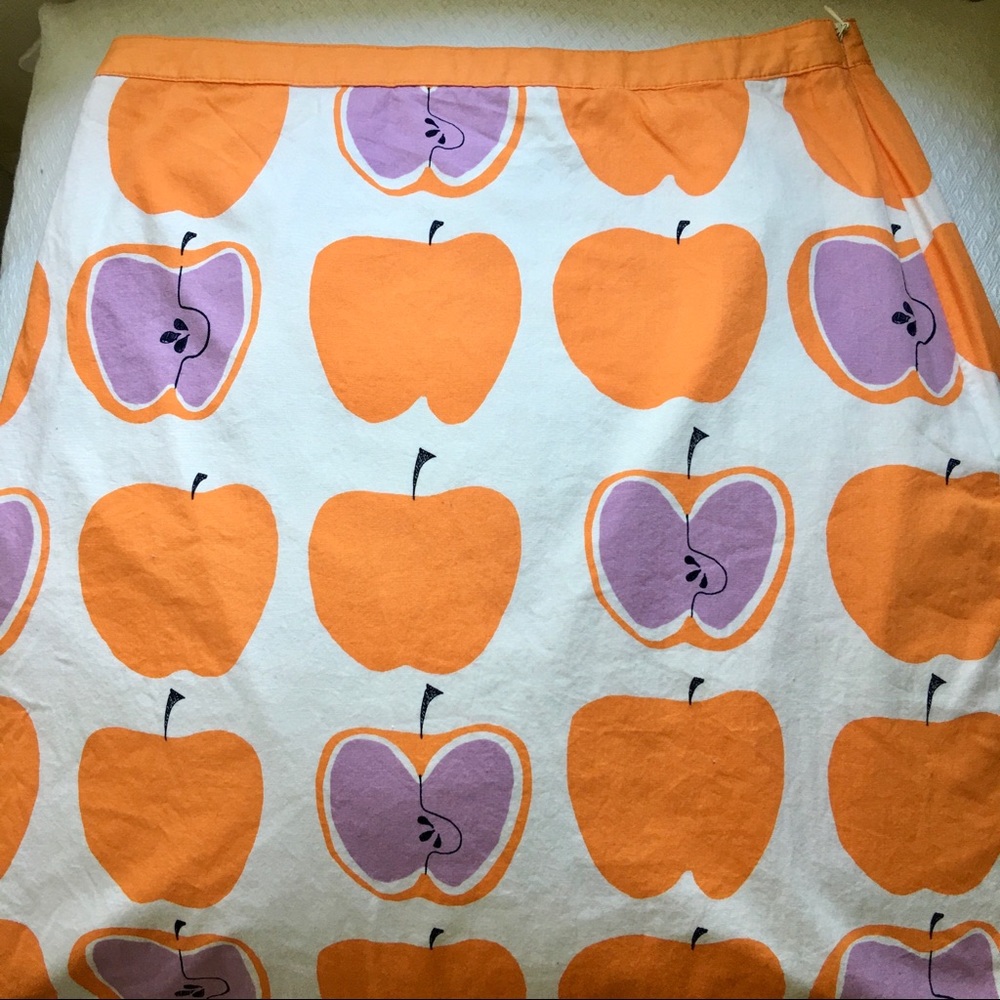 Fun & Fruity Boden apple skirt!! 🍏 - Picture 7 of 8